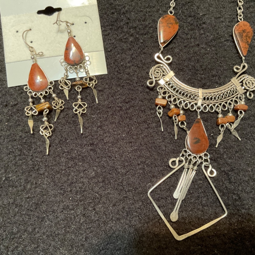 Necklace set - Picture 2 of 2